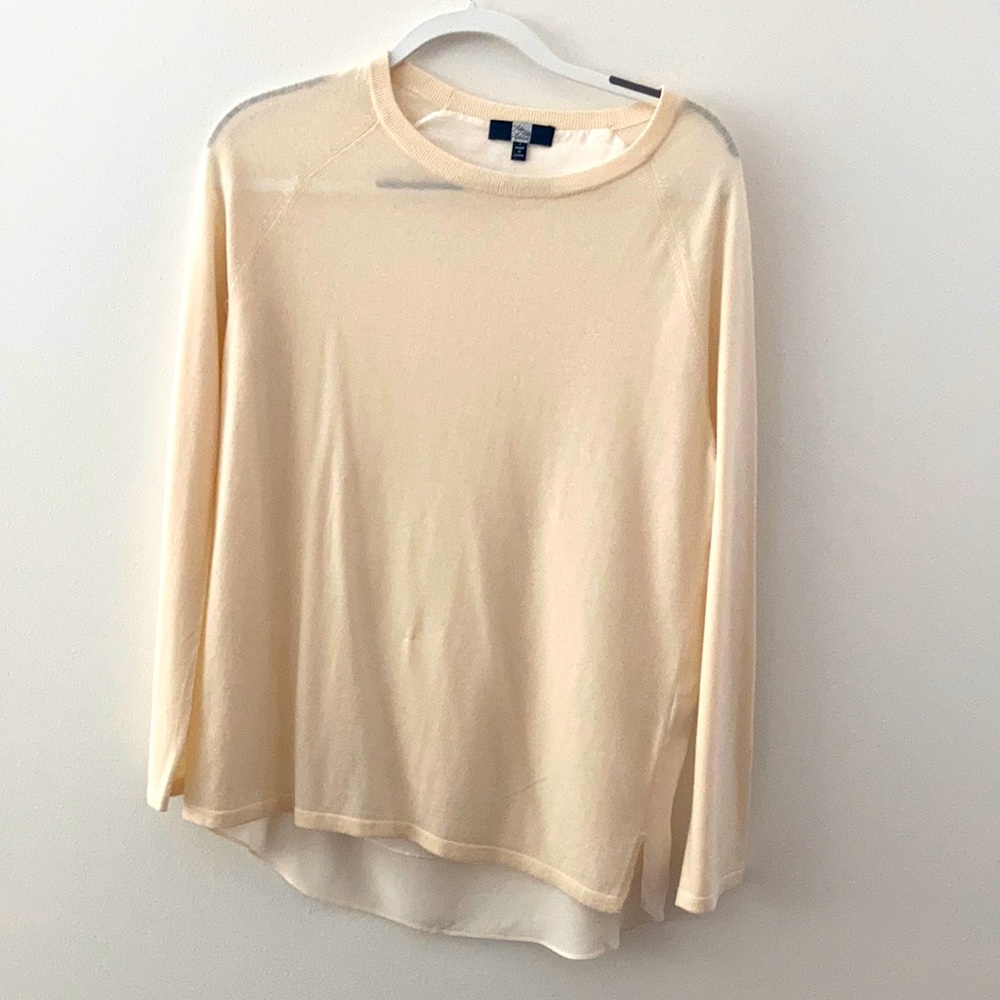 Cream cashmere &silk Saks brand sweater